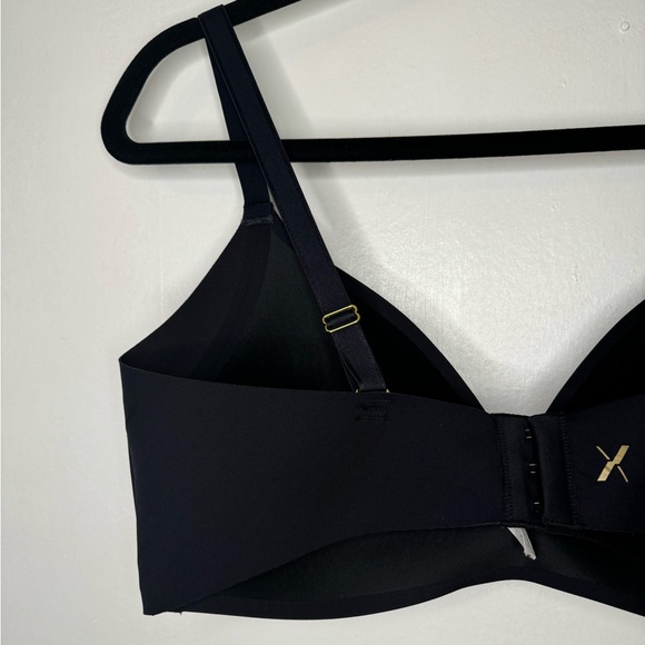 Knix Black Wire-Free Bra - Picture 5 of 6